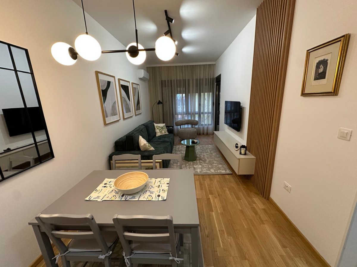 Prodaje se stan namjesten stan u Donjoj Gorici , Podgorica 